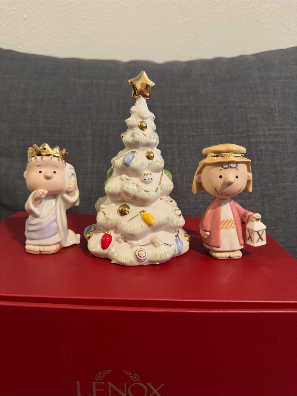 Lenox Peanuts 7 piece Nativity Scene